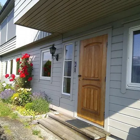 Family & Vacation Homes